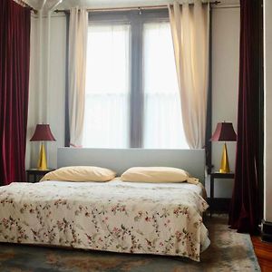 Fort Pl B&B And Gallery